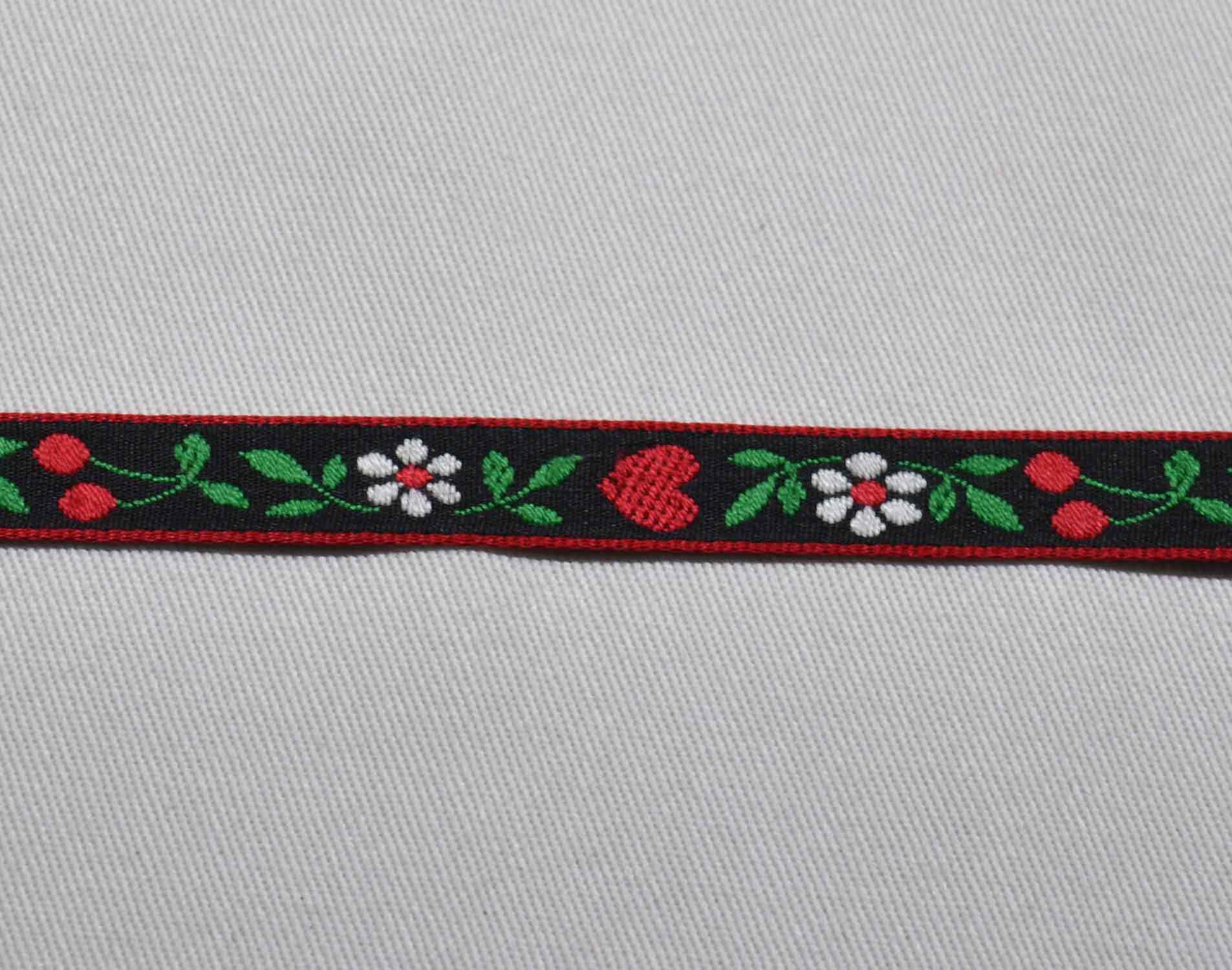Webband "Herzen, Kirschen und Blumen" Webband "Herzen, Kirschen und Blumen"